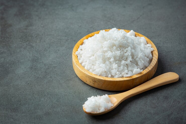 Epsom Salt: the Magnesium-Rich, Detoxifying Pain Reliever