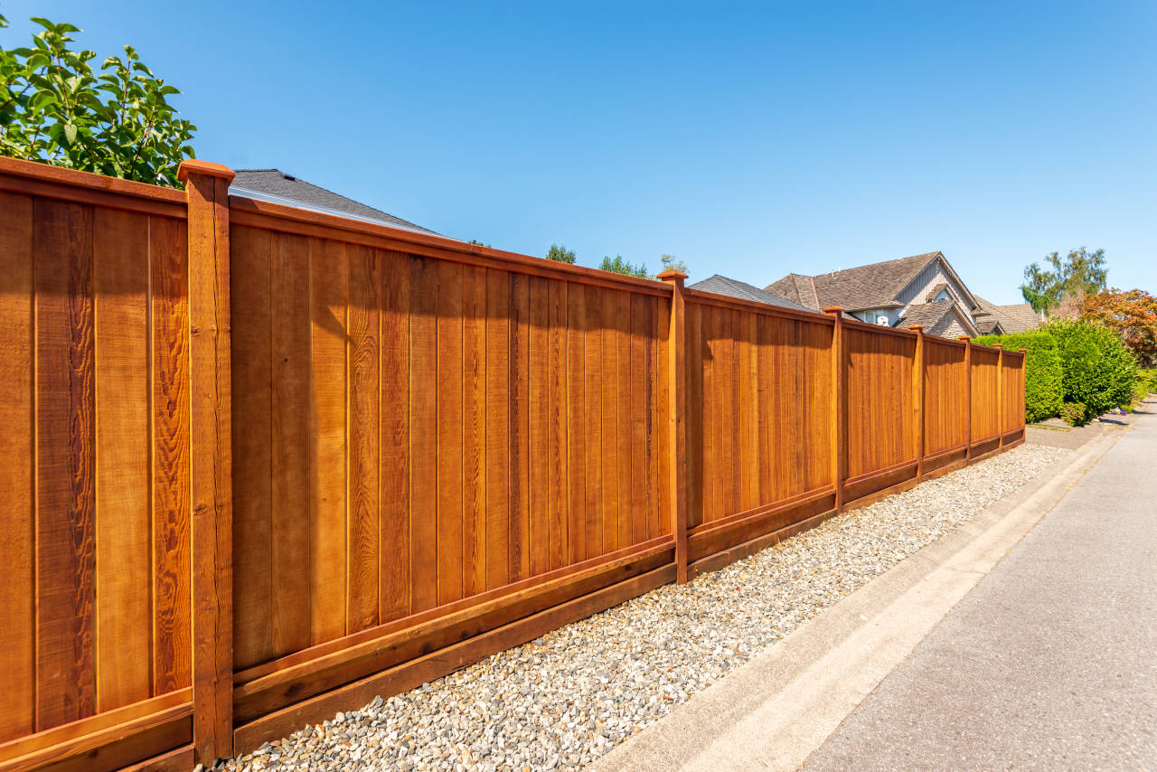 Fence Cost Calculator: How to Estimate Your Fencing Project Accurately