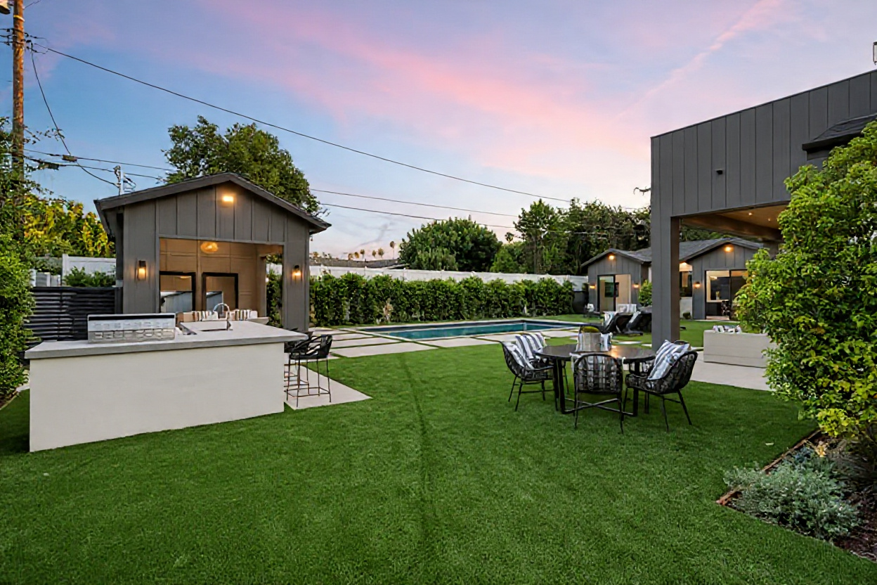 Home Garden Design Tips for a Low-Maintenance Landscape