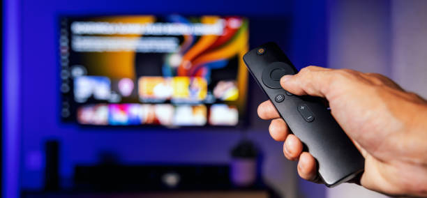 Smart TV vs Streaming Device: Which Works Better for IPTV?