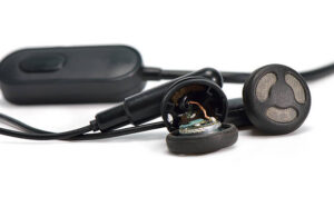 Common Wireless Earbud Problems and Easy Fixes at Home