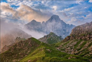 What Makes a Mountain Photo Work Better as a Puzzle Than a Print