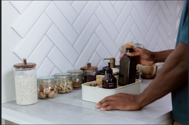 What Professional Organizers Say About the Most Overcrowded Kitchen Zones